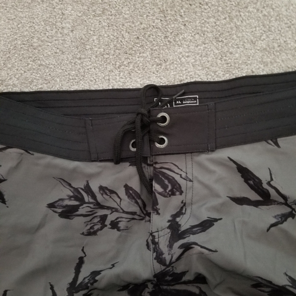 NWT Tentree Womens Shore Short - Picture 3 of 6